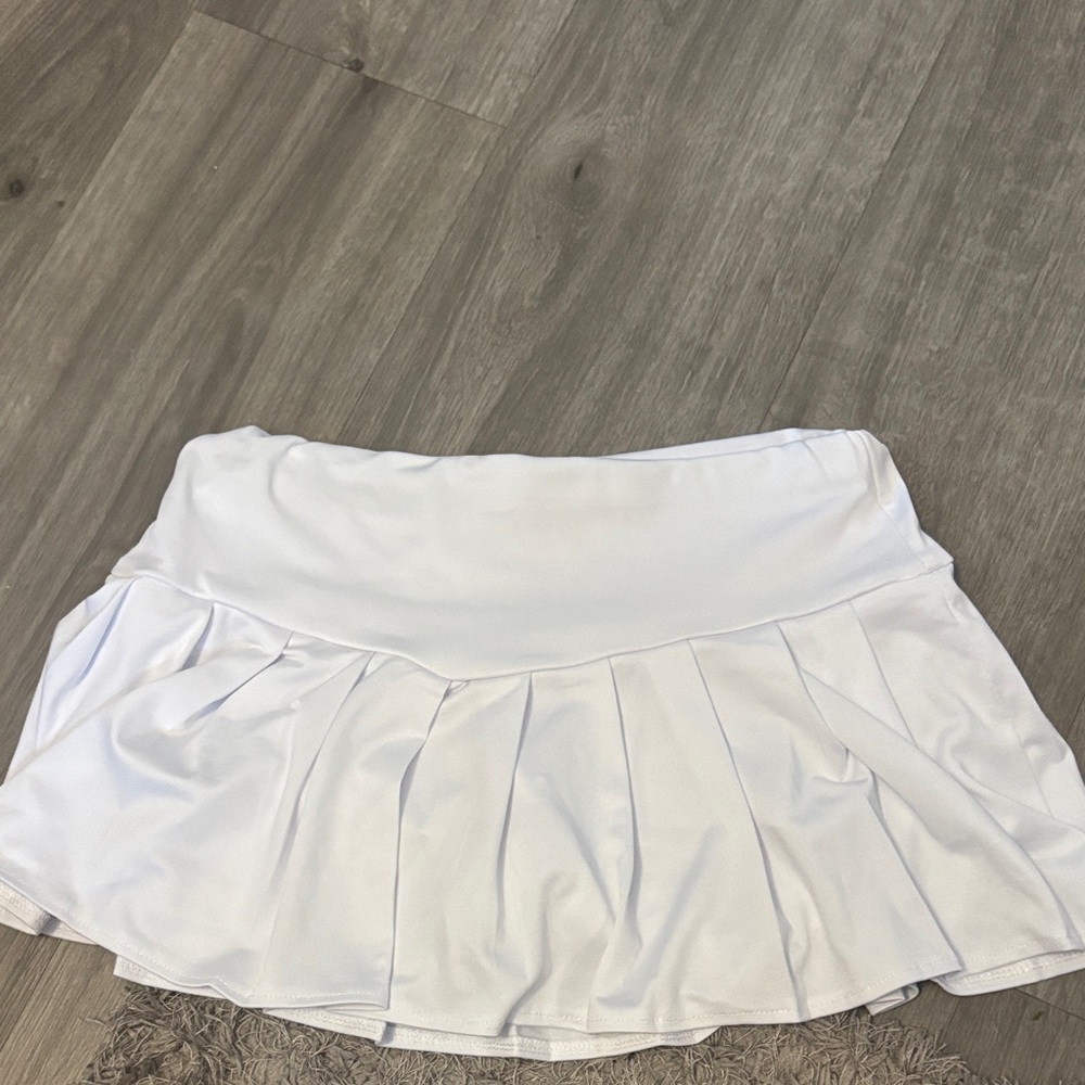 SHEIN White Mini Pleated Skirt